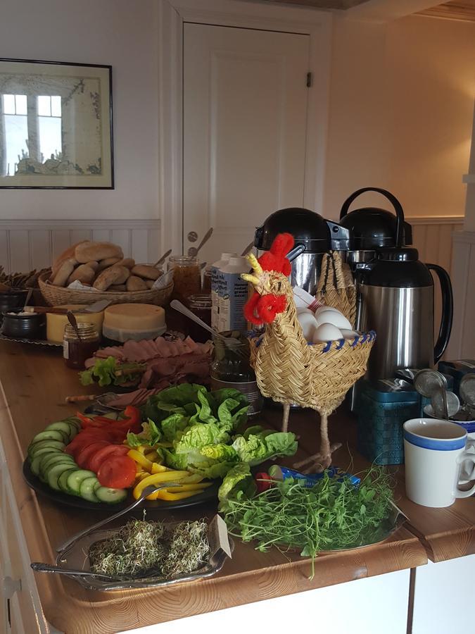 Bed and Breakfast Lotsstugan I Haernoesand Екстер'єр фото