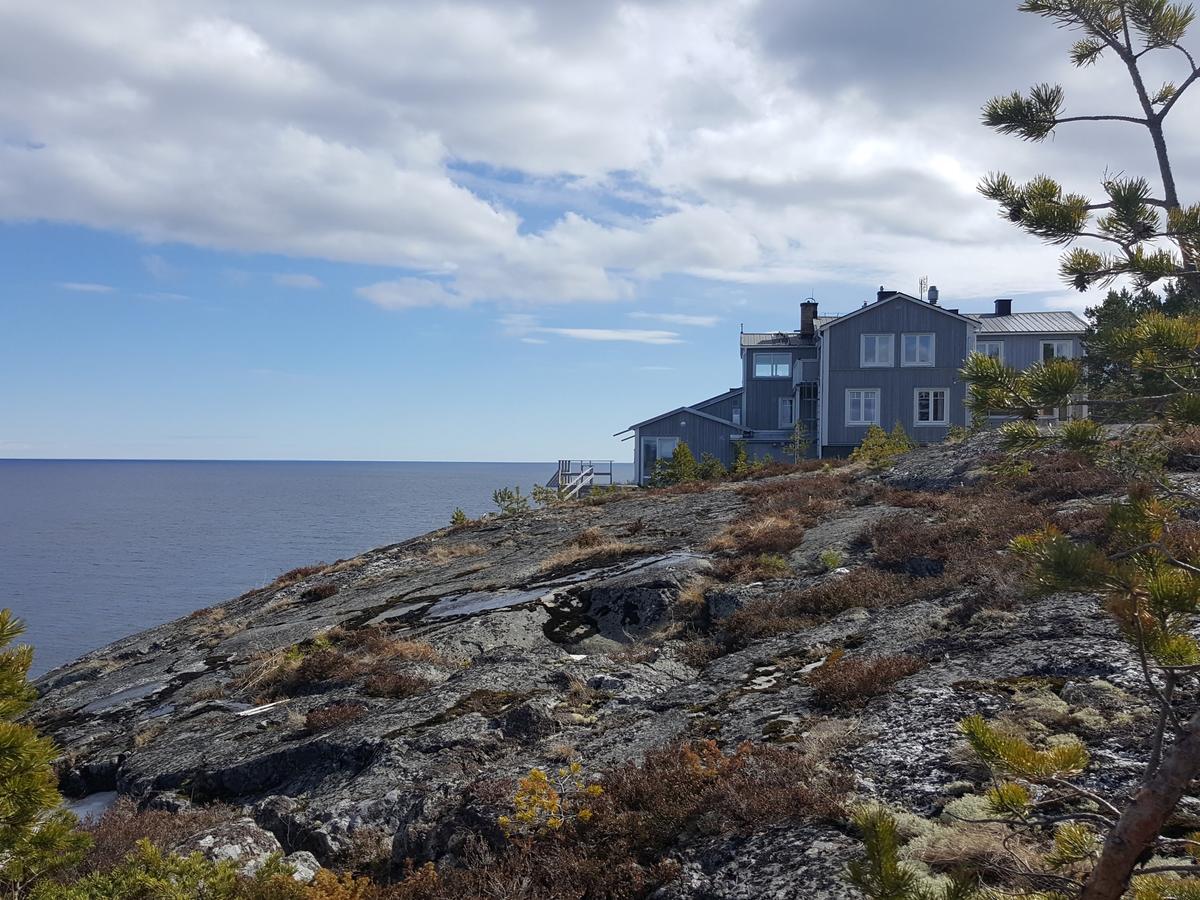 Bed and Breakfast Lotsstugan I Haernoesand Екстер'єр фото